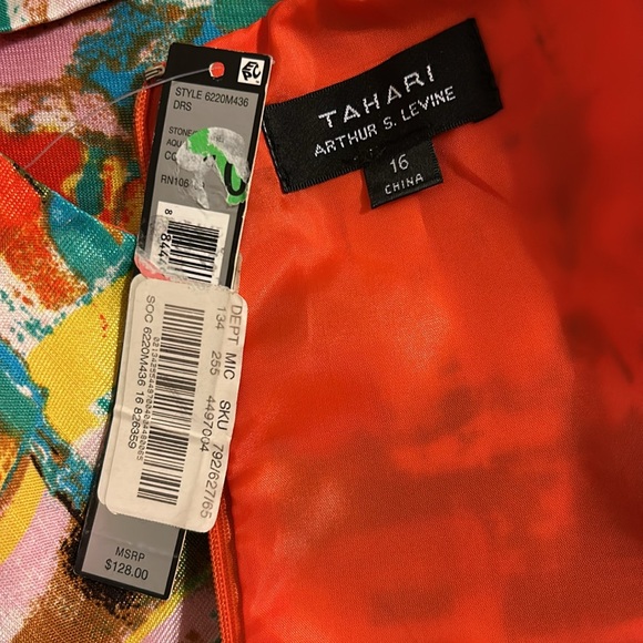 Tahari Arthur Levine | Abstract Shift Dress | 16 - Picture 13 of 13
